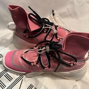 Kenzo K-Sock slip on sneakers in pink Size 37. New, no box